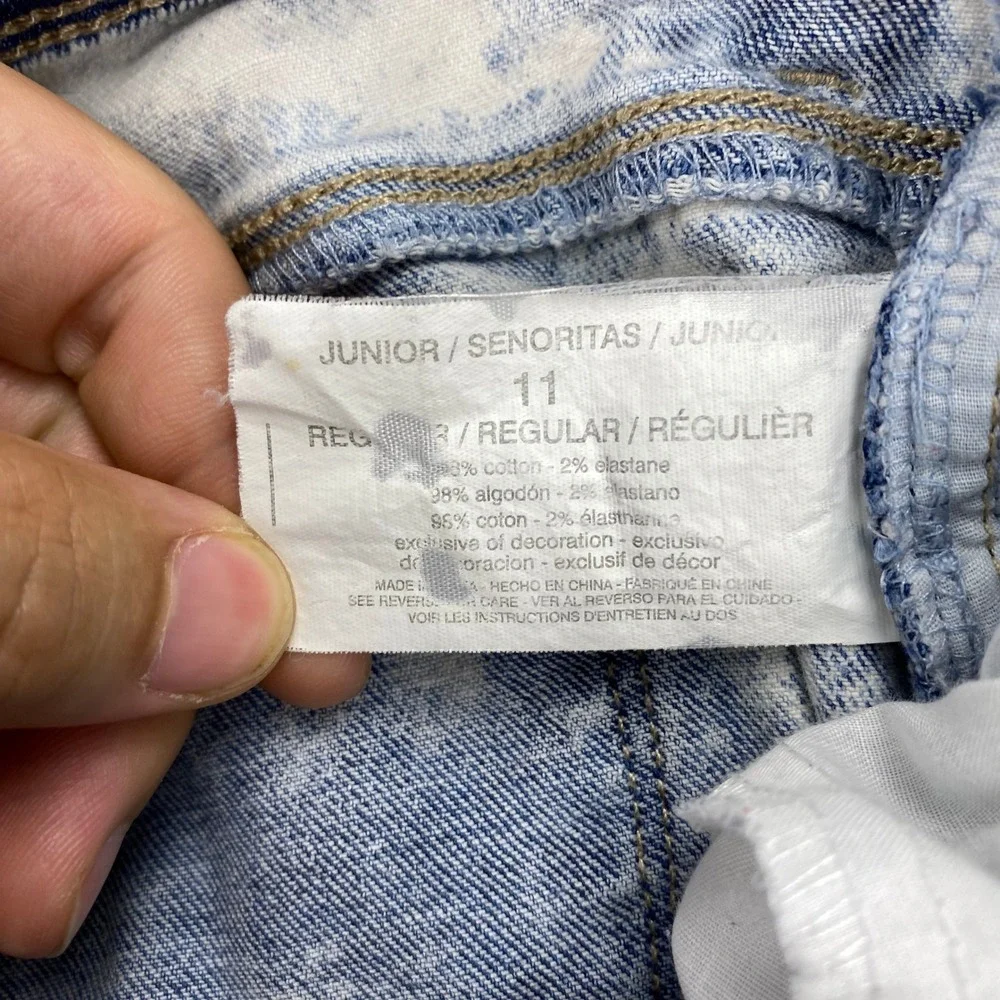 lei Juniors Size 11 Light Wash Distressed Ripped‎ Denim Jeans Button Fly